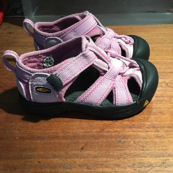 ❤️SOLD❤️ Keen Pink Size 7 (Baby) - Picture 3 of 7